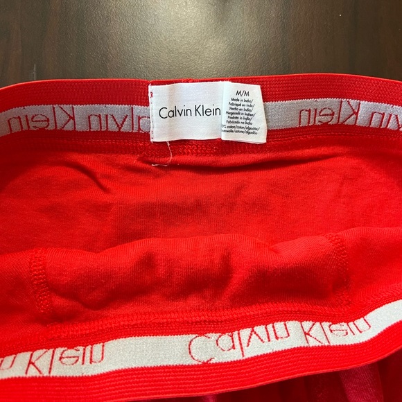 2 Calvin Klein boxer briefs - Picture 12 of 12